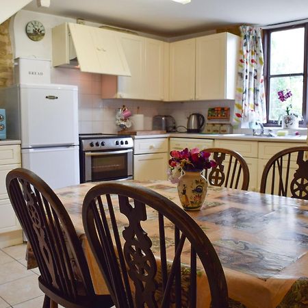 Picket Piece Cottage Chadlington Экстерьер фото