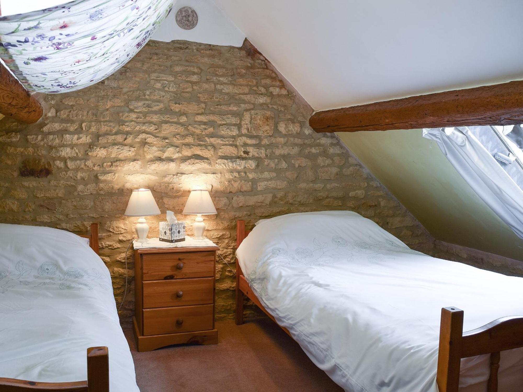 Picket Piece Cottage Chadlington Экстерьер фото
